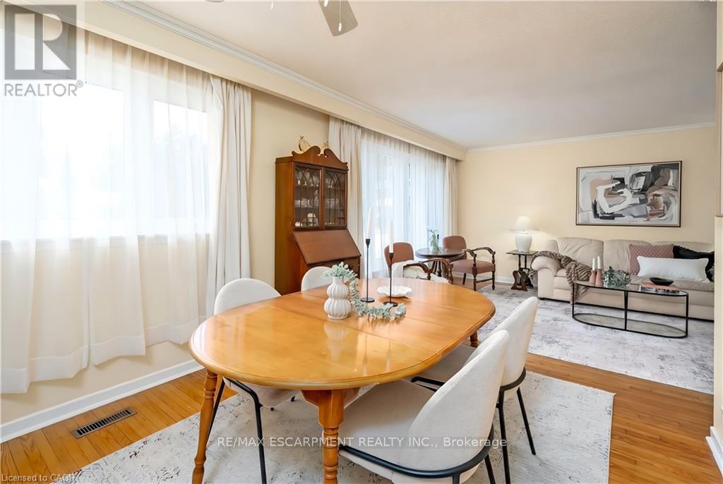 652 ARDLEIGH CRESCENT - 11