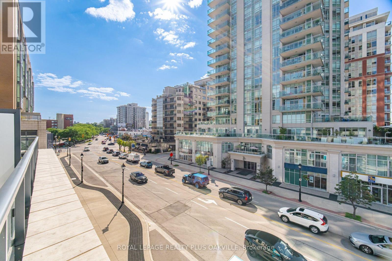 #303A 2060 LAKESHORE ROAD - 29