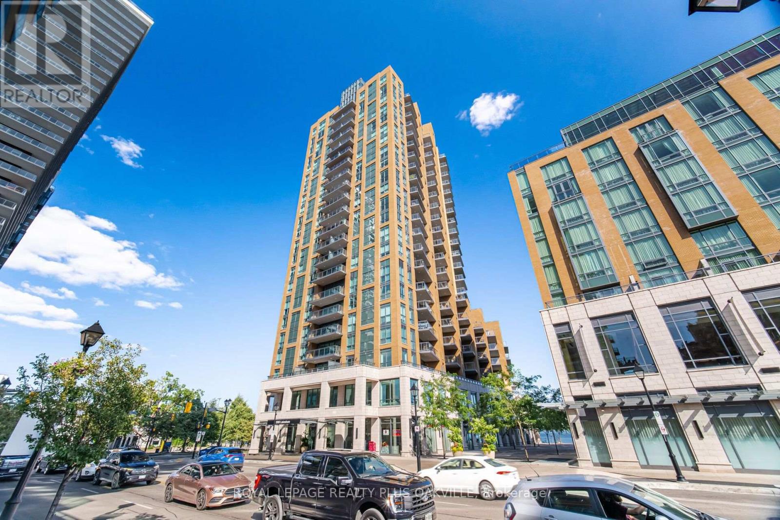 #303A 2060 LAKESHORE ROAD - 31