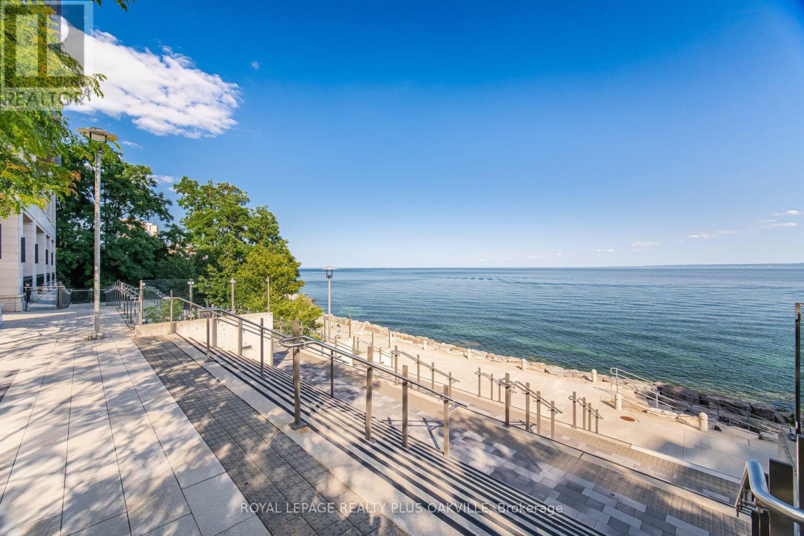 #303A 2060 LAKESHORE ROAD - 34
