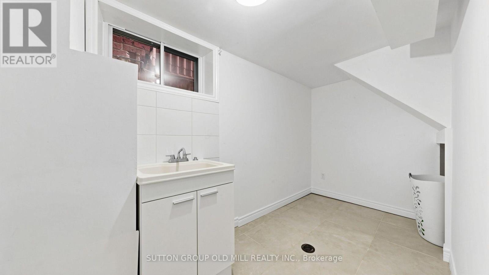 6 HILLDALE ROAD - Image 34