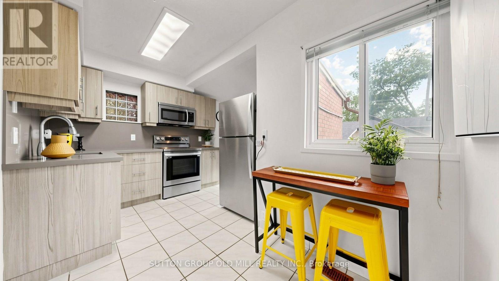 6 HILLDALE ROAD - 8