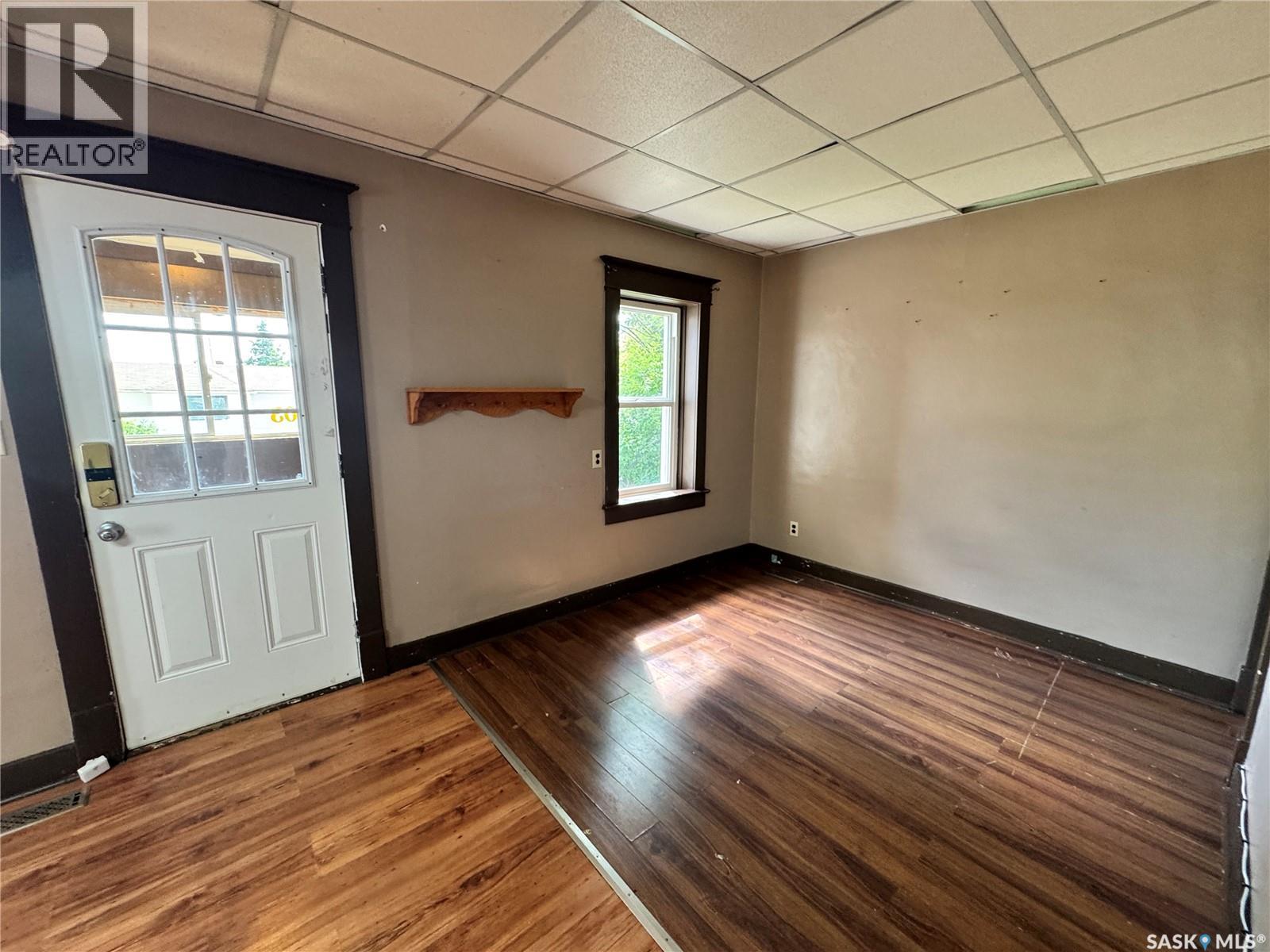 303 4th AVENUE W - 10