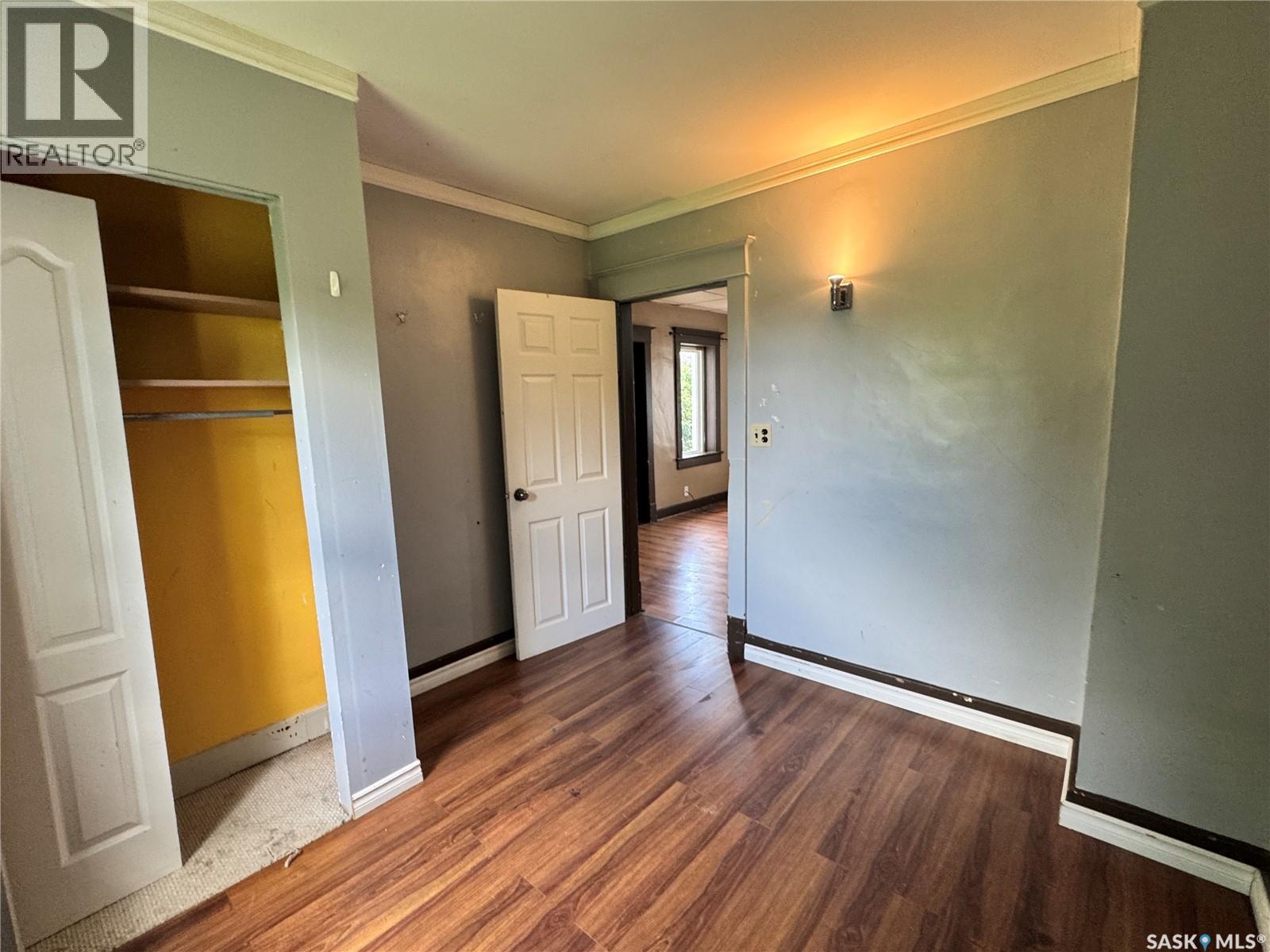 303 4th AVENUE W - 11