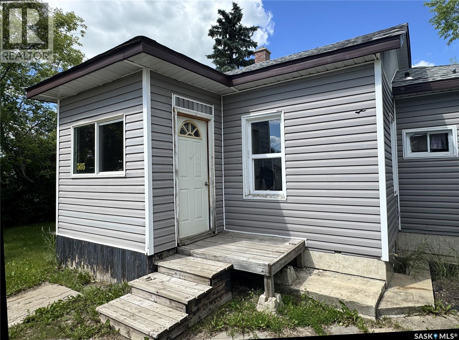 303 4th AVENUE W - 32