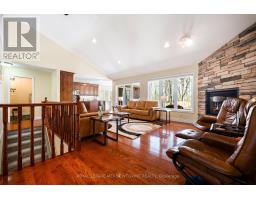 Family room - 834603 4th Line Ehs, Mono, ON L9W5Z7 Photo 12