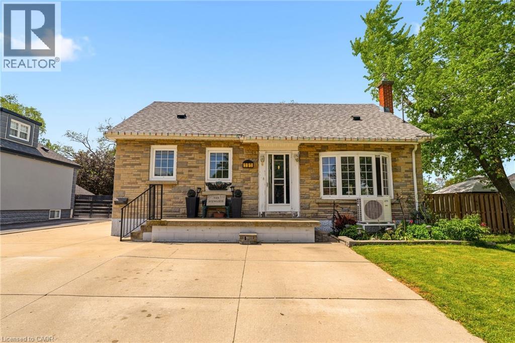 191 MILLEN Road - 1