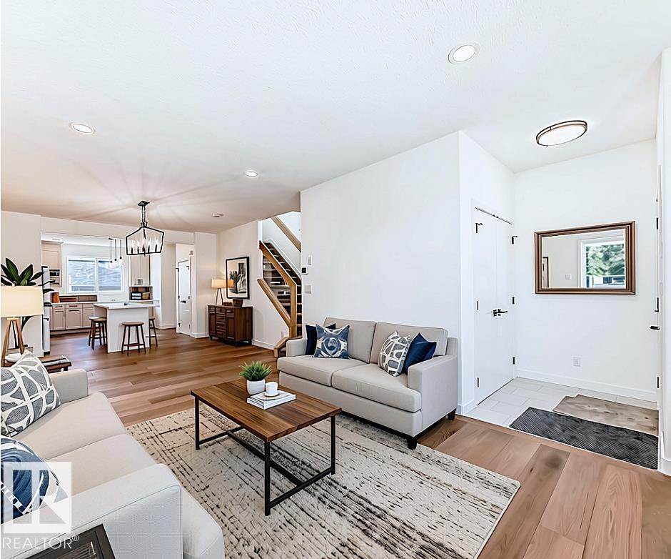 10721 70 AV NW - 12