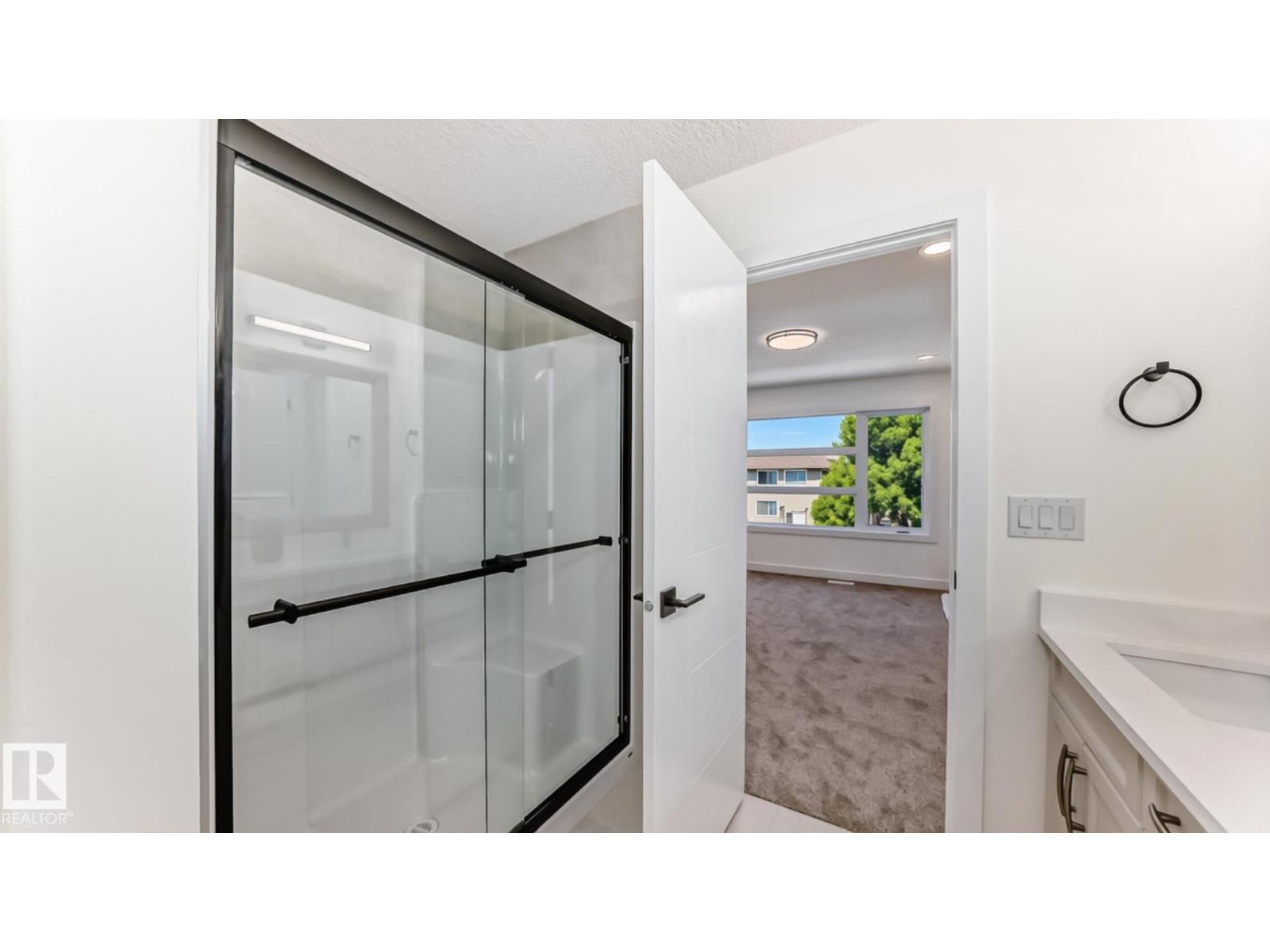10721 70 AV NW - Image 31