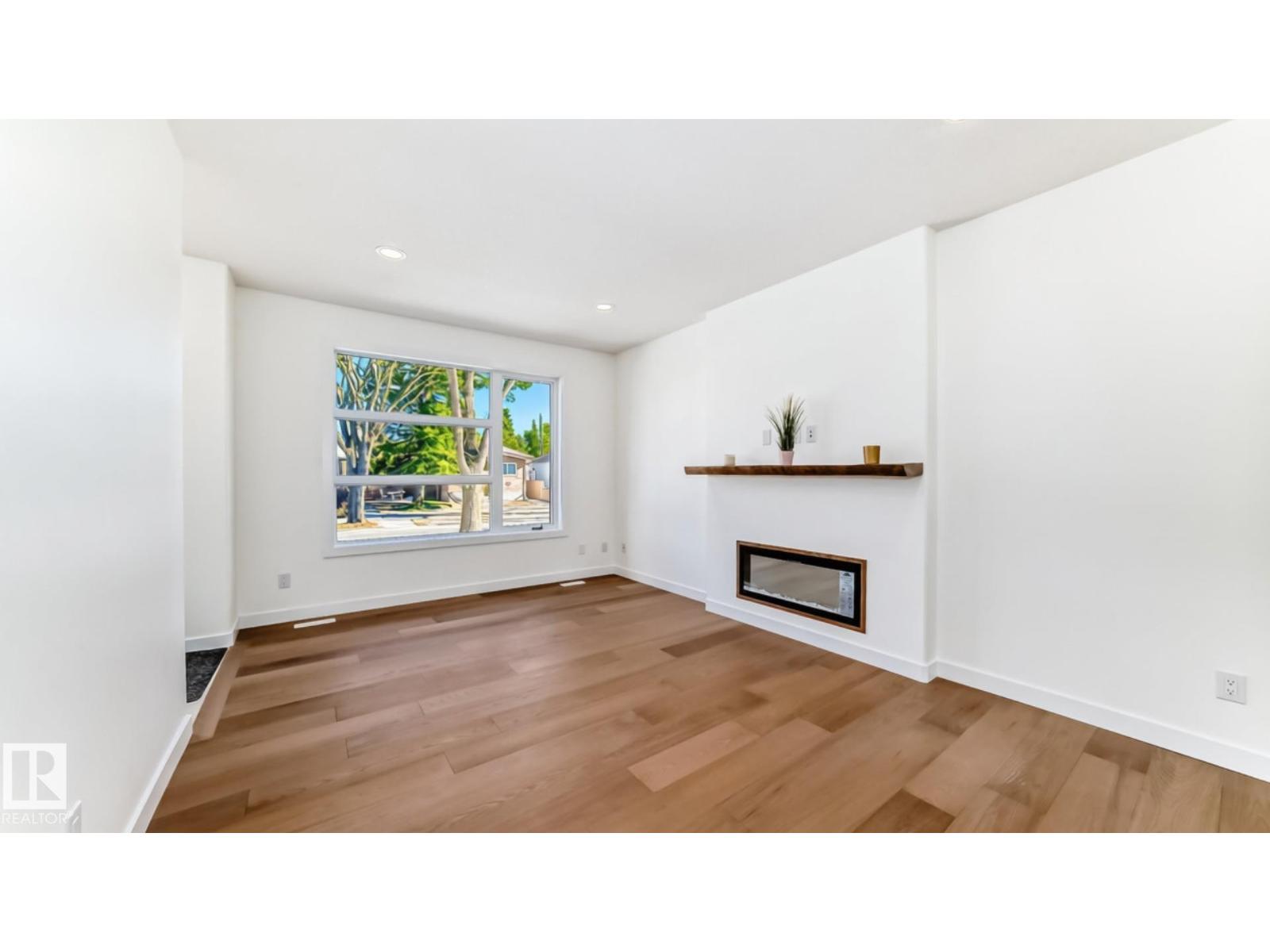 10721 70 AV NW - 14