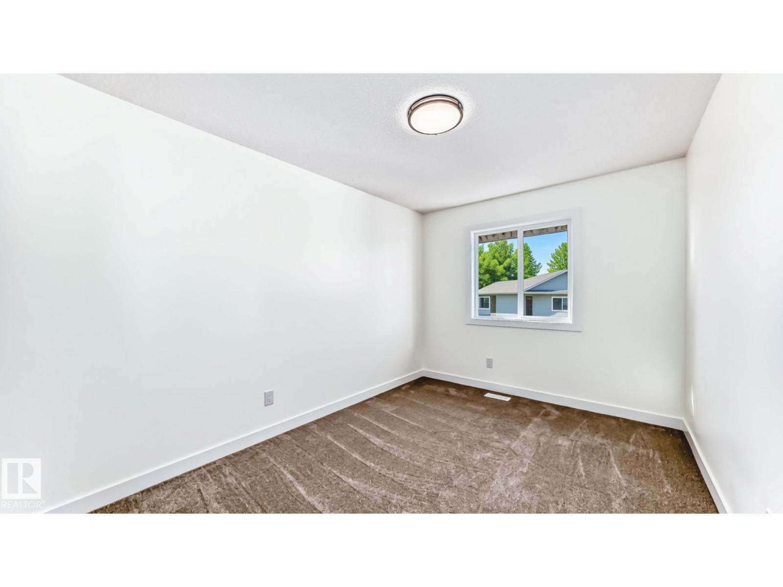 10721 70 AV NW - 36