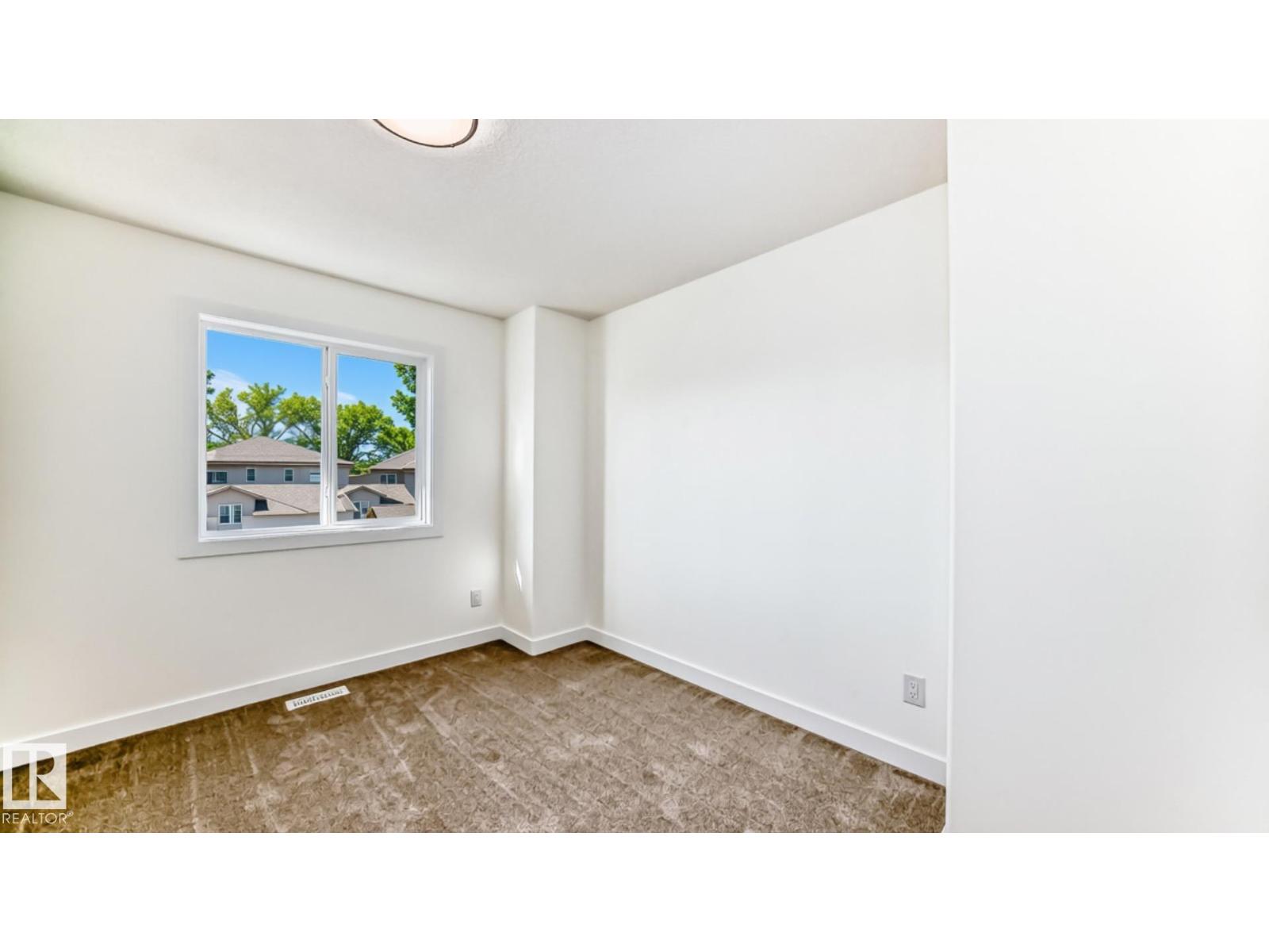 10721 70 AV NW - 34