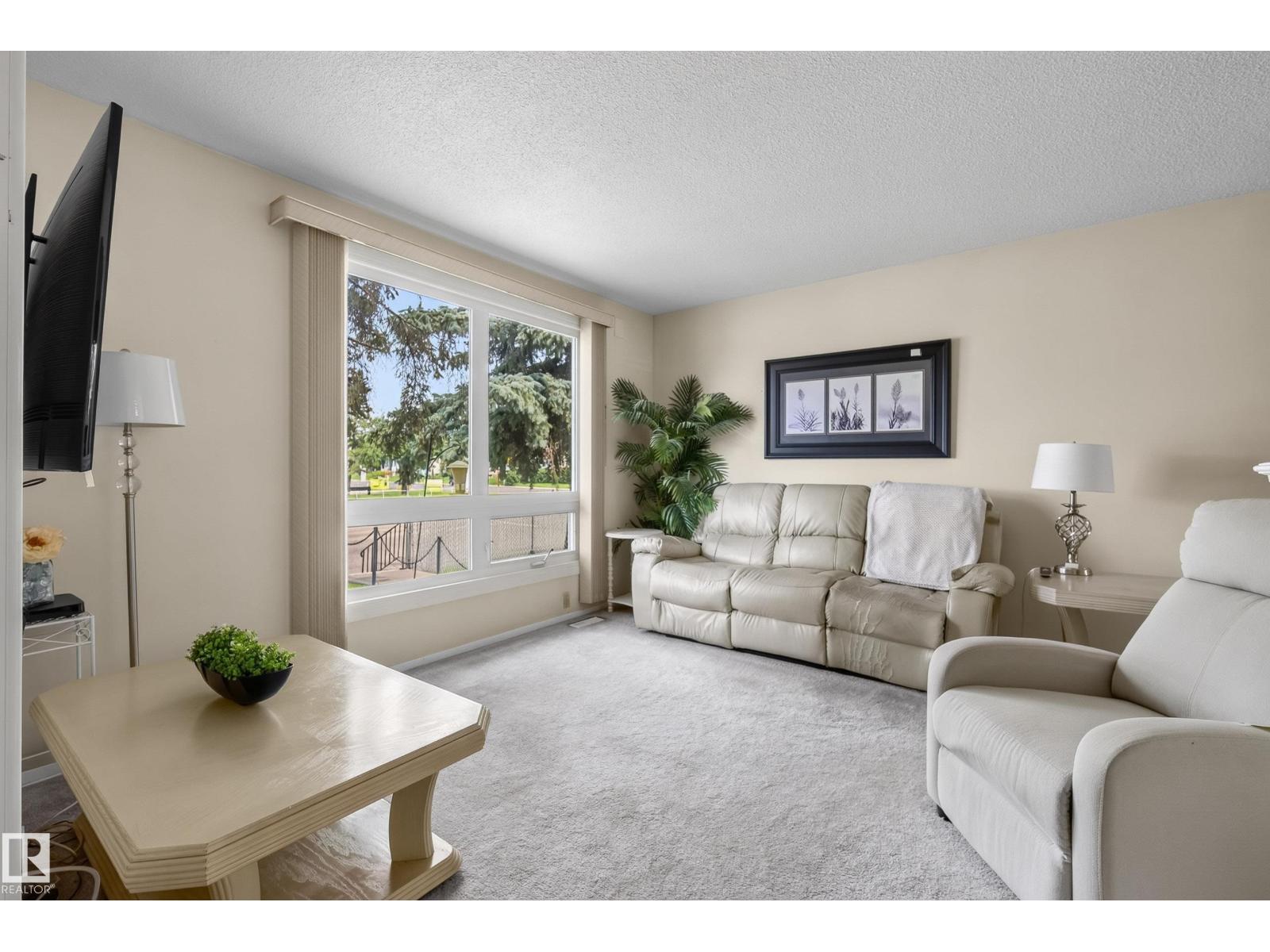 117 MAYFAIR MEWS ME NW - 1