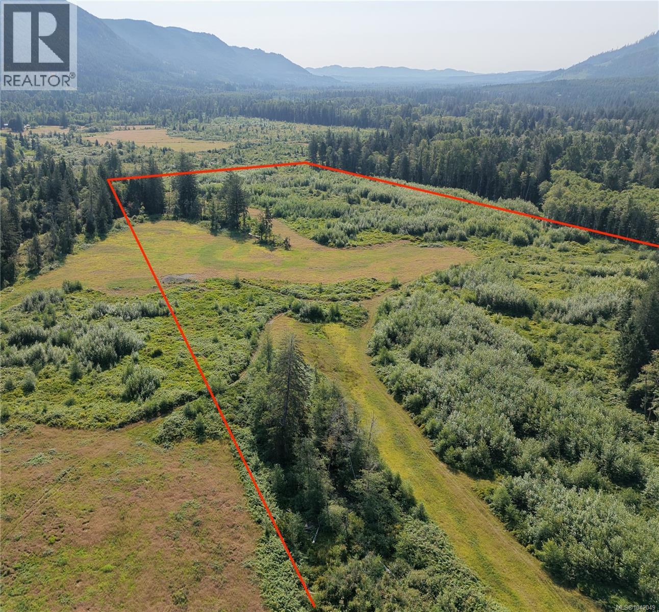 1845 Stowe Creek Road, Sayward, British Columbia, V0P1R0, Sayward, British Columbia — photo 4 of 5