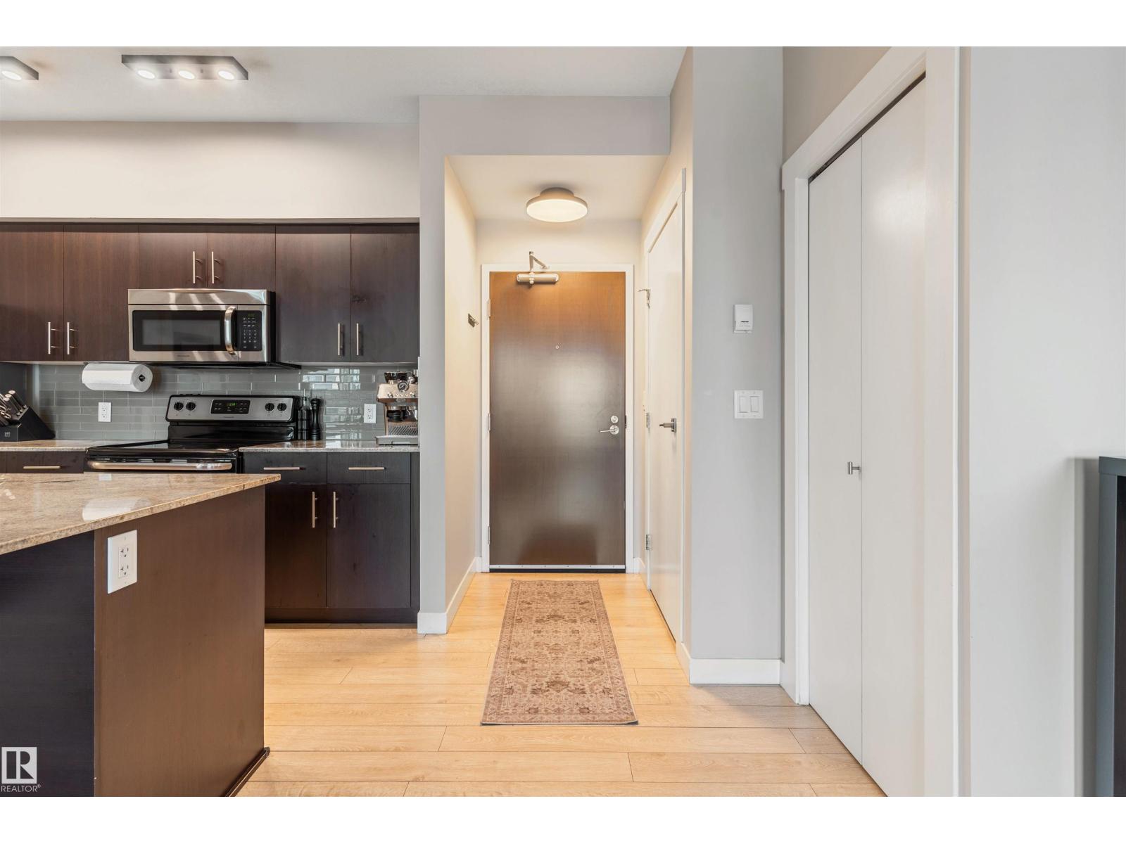 #2205 10226 104 ST NW - 7