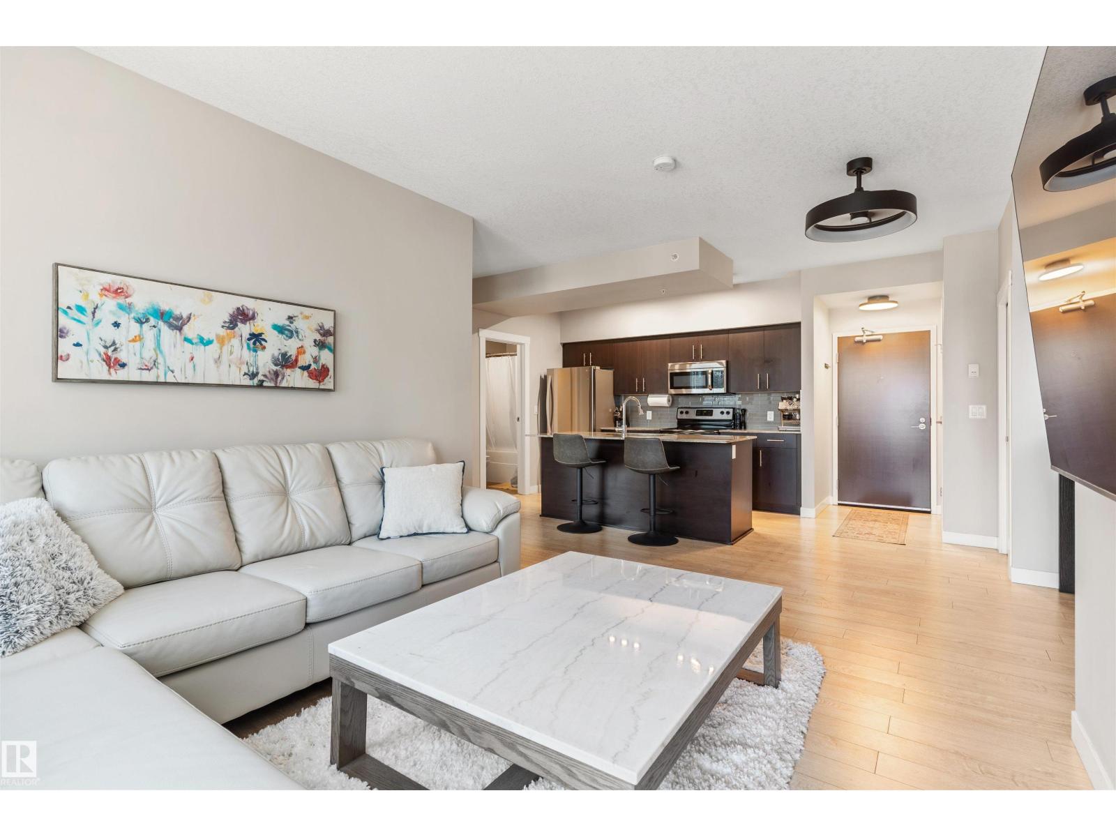 #2205 10226 104 ST NW - 3