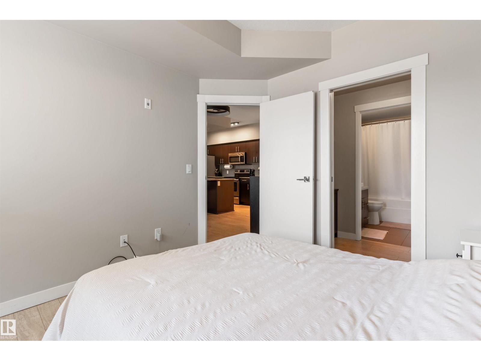 #2205 10226 104 ST NW - 20