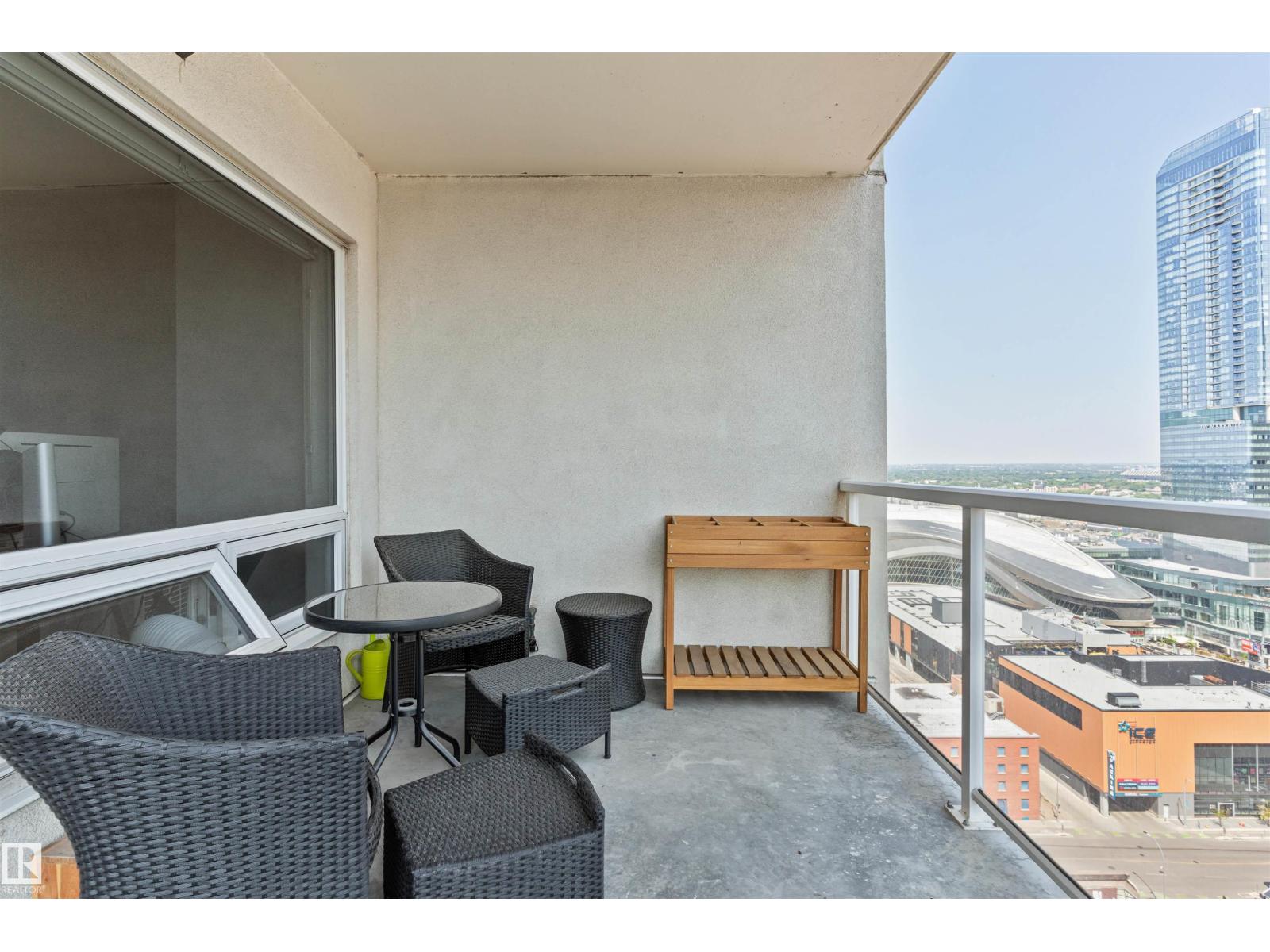 #2205 10226 104 ST NW - 25