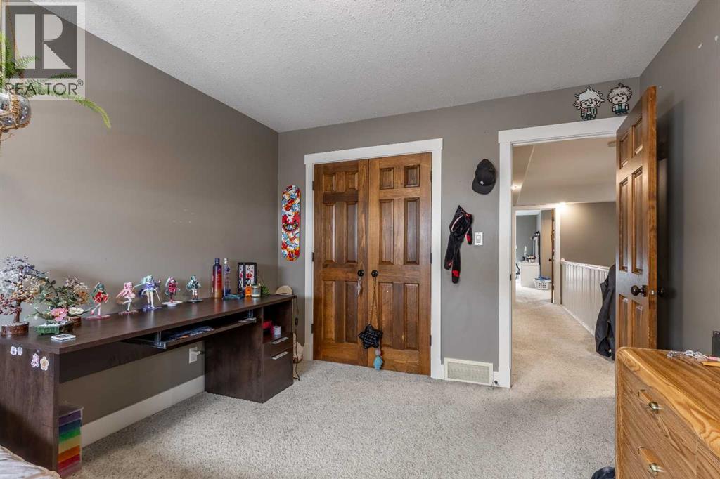#4 369 Canyon Boulevard W - 19