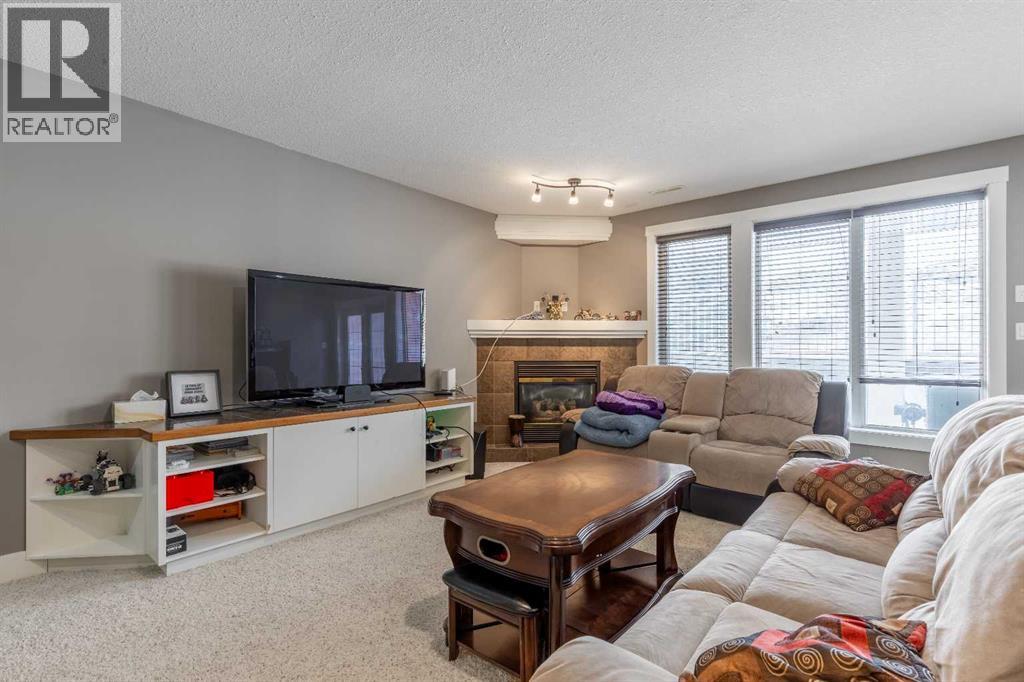 #4 369 Canyon Boulevard W - 28