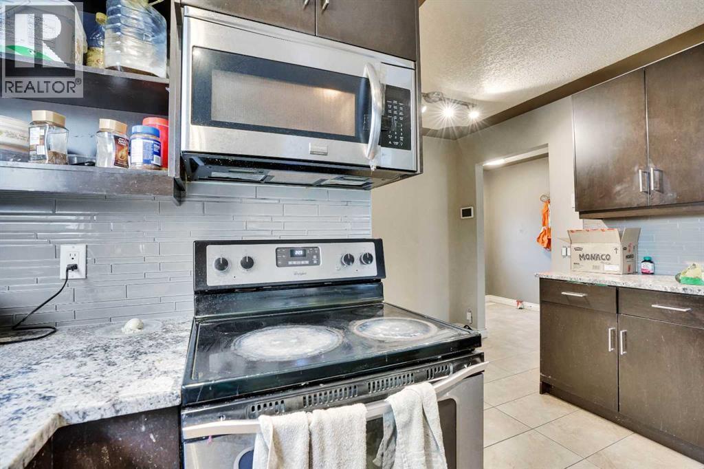 528 Whiteridge Way NE - 10