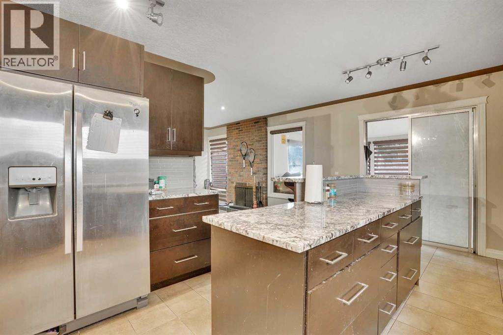 528 Whiteridge Way NE - 15