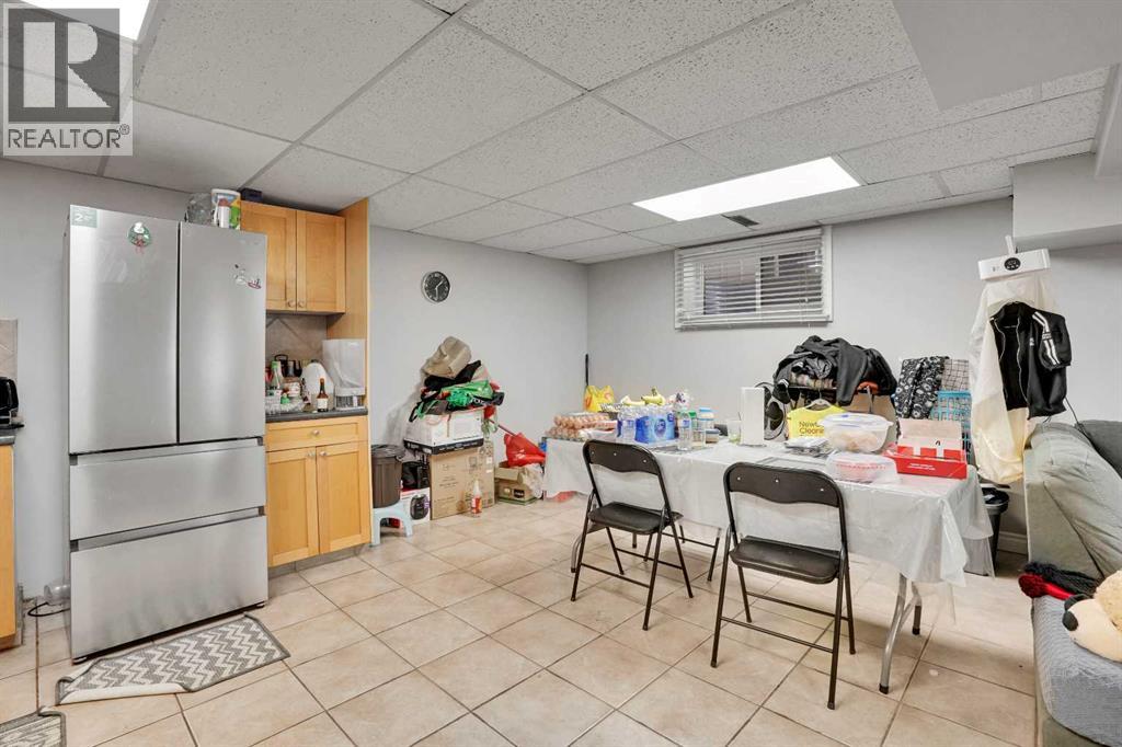 528 Whiteridge Way NE - 38