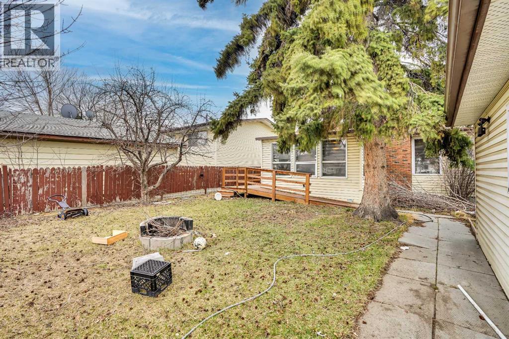 528 Whiteridge Way NE - 48