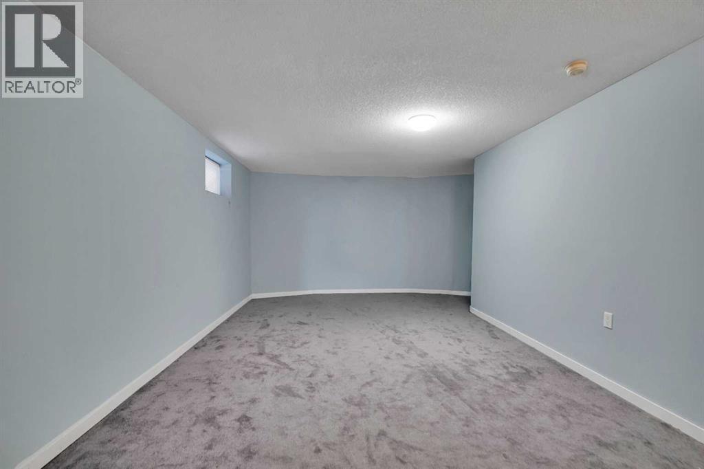 193 Martindale Drive NE - 39