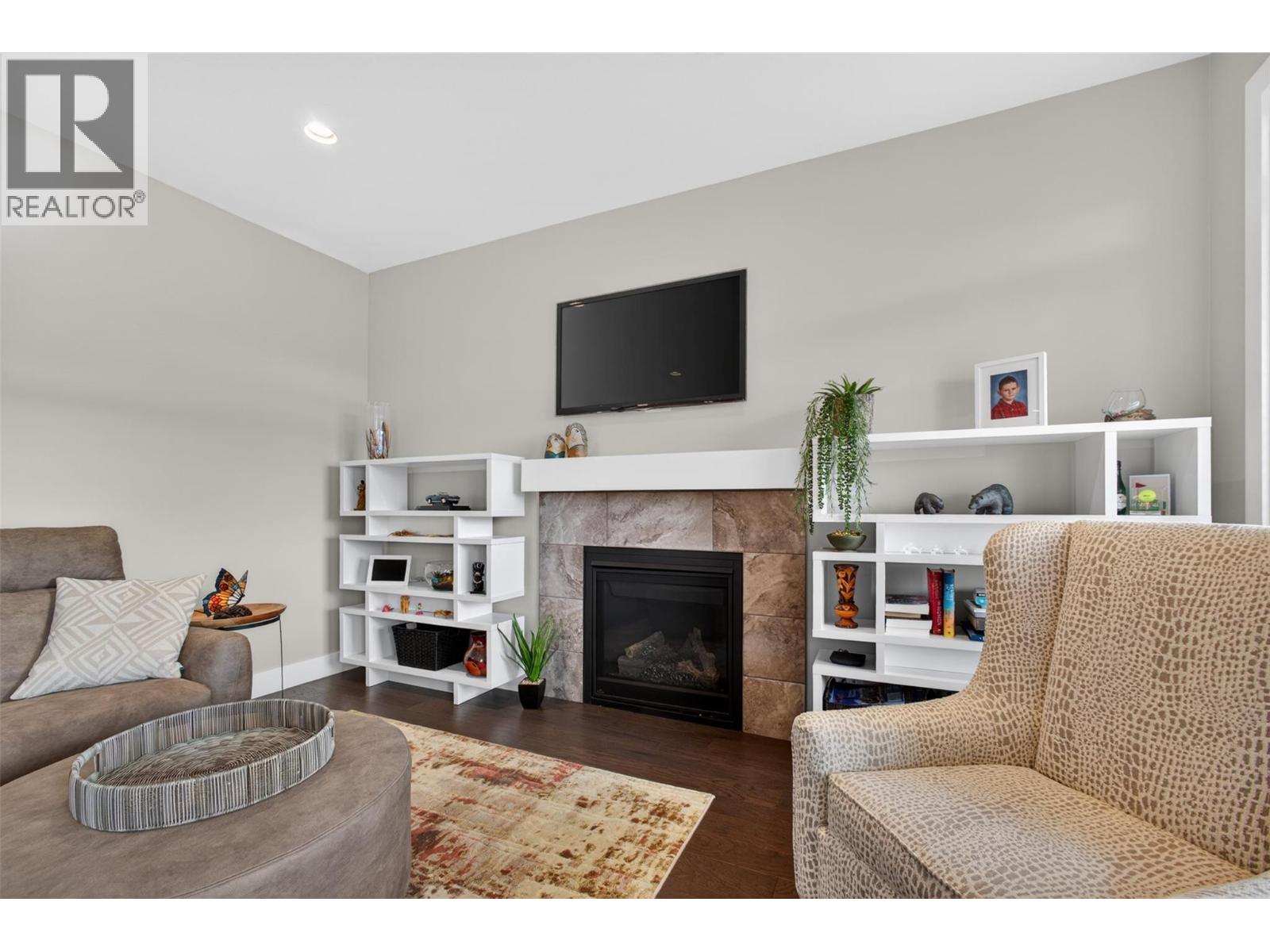 #17 875 Stockley Street - 11