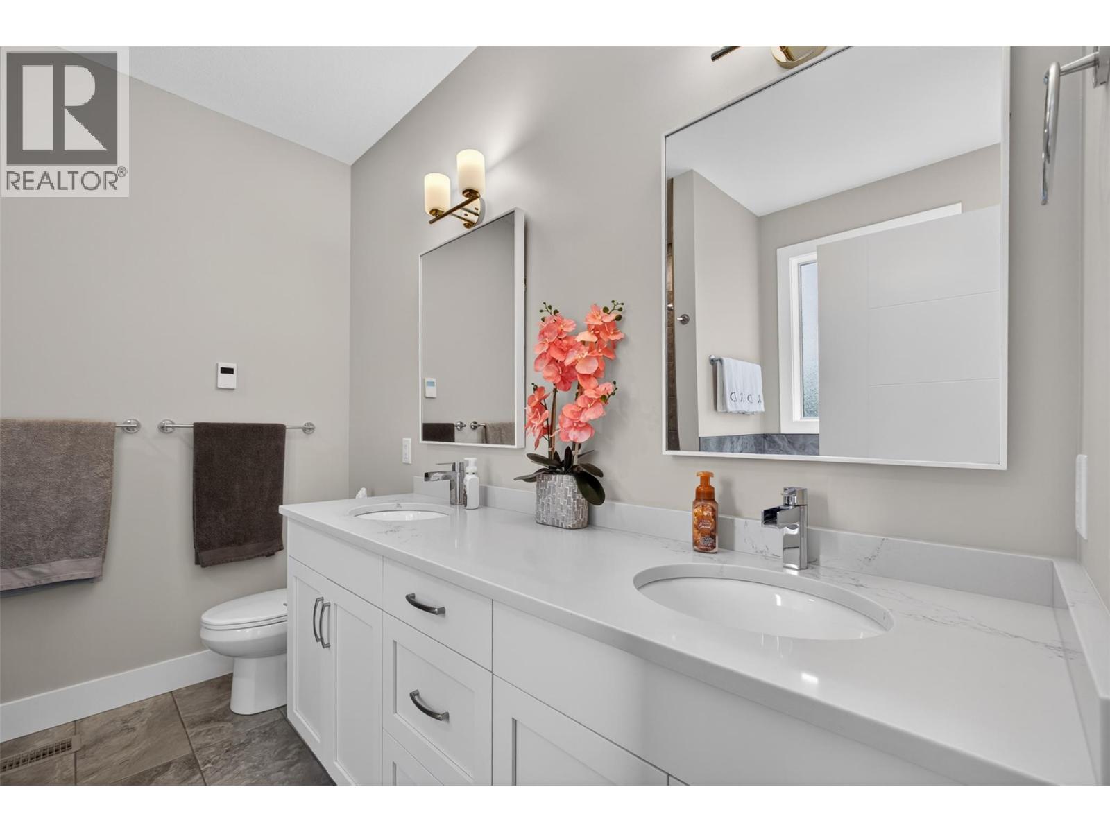 #17 875 Stockley Street - 14
