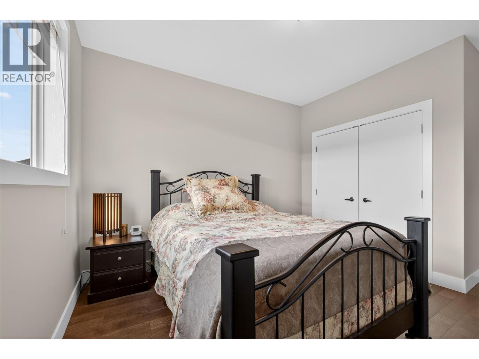 #17 875 Stockley Street - 22