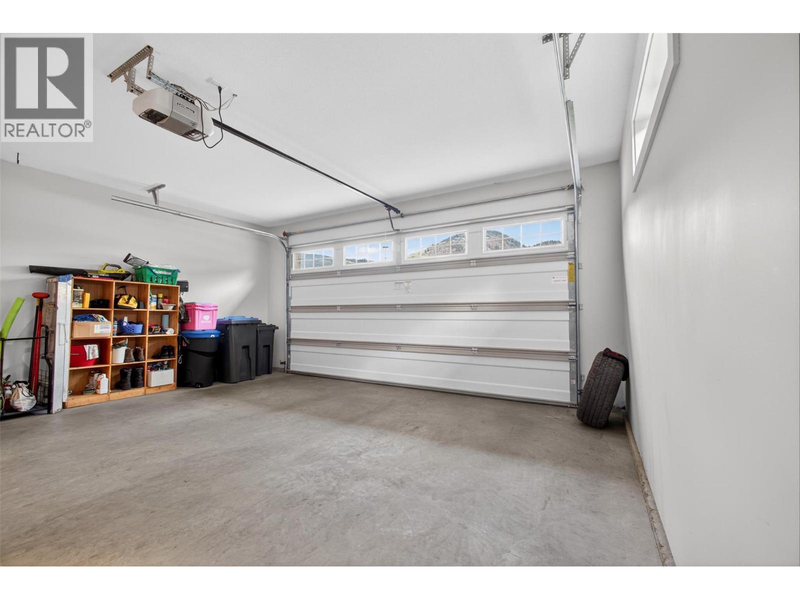 #17 875 Stockley Street - 26