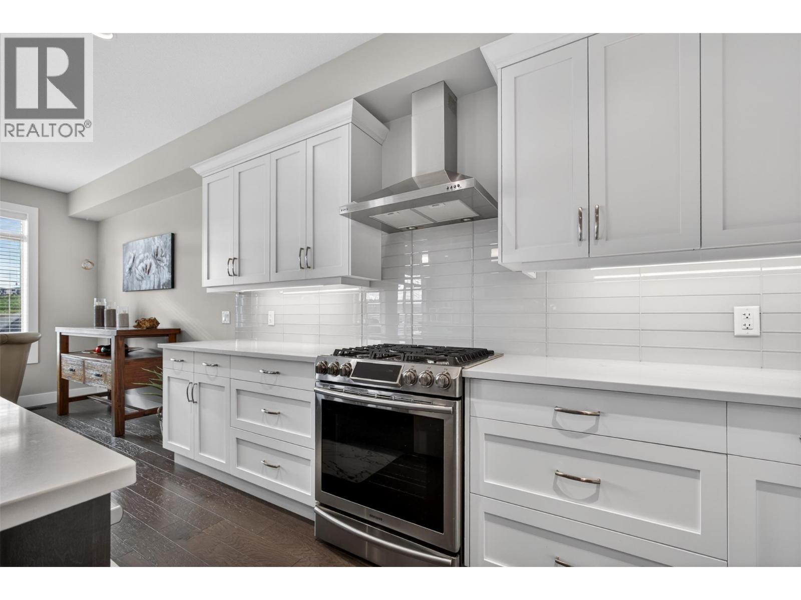#17 875 Stockley Street - 6