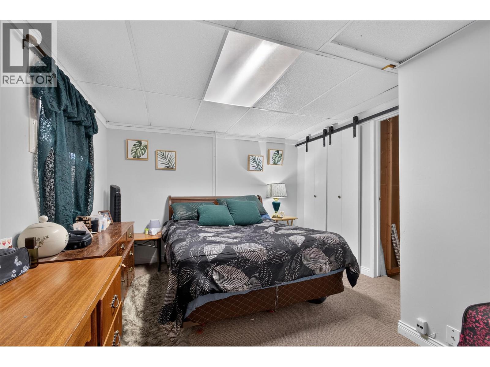 3302 Pleasant Valley Road - 32
