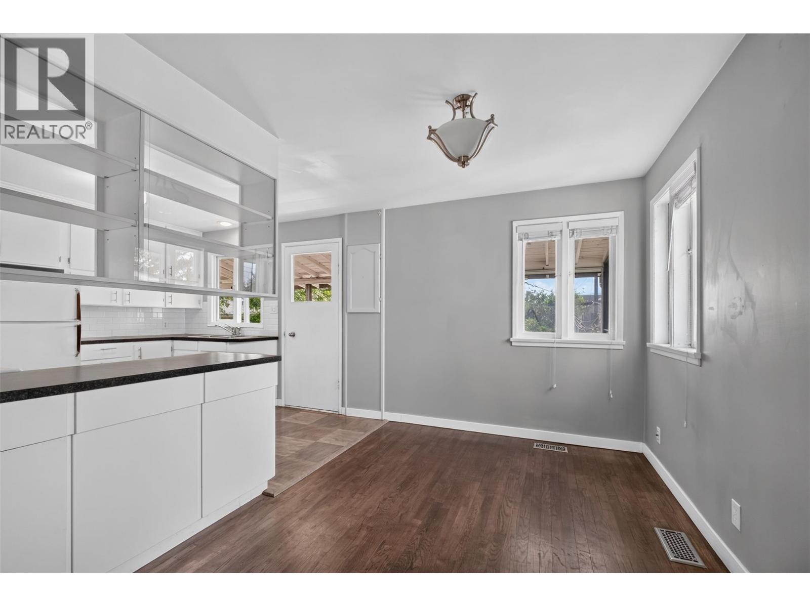 3302 Pleasant Valley Road - 16