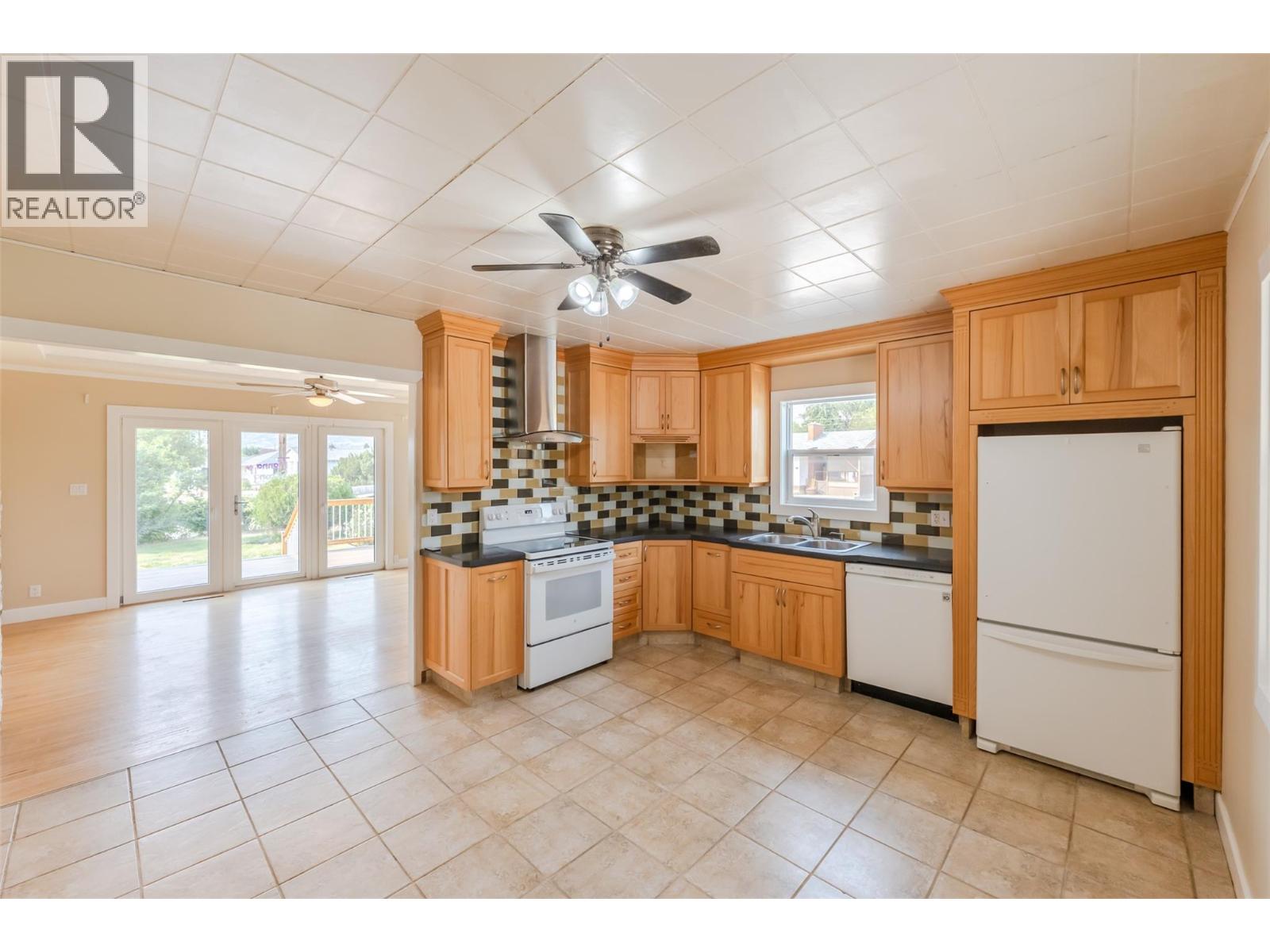 8914 74th Avenue - 10