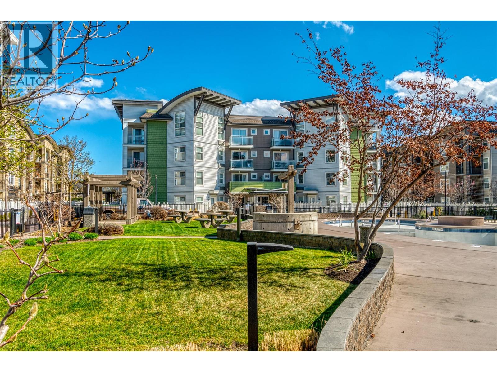 #212 539 Yates Road - 44