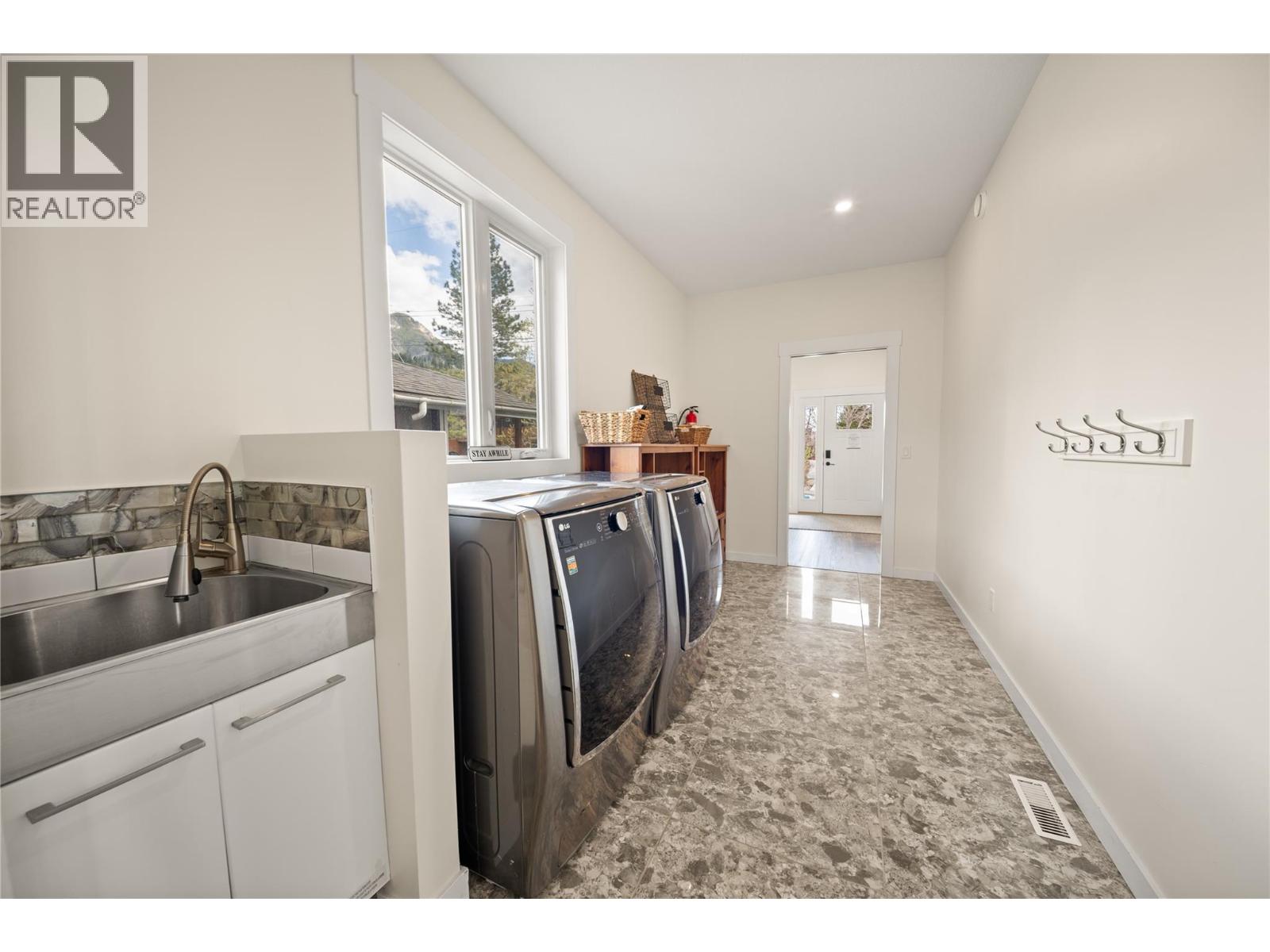 4867 ST JOSEPH Street - 28