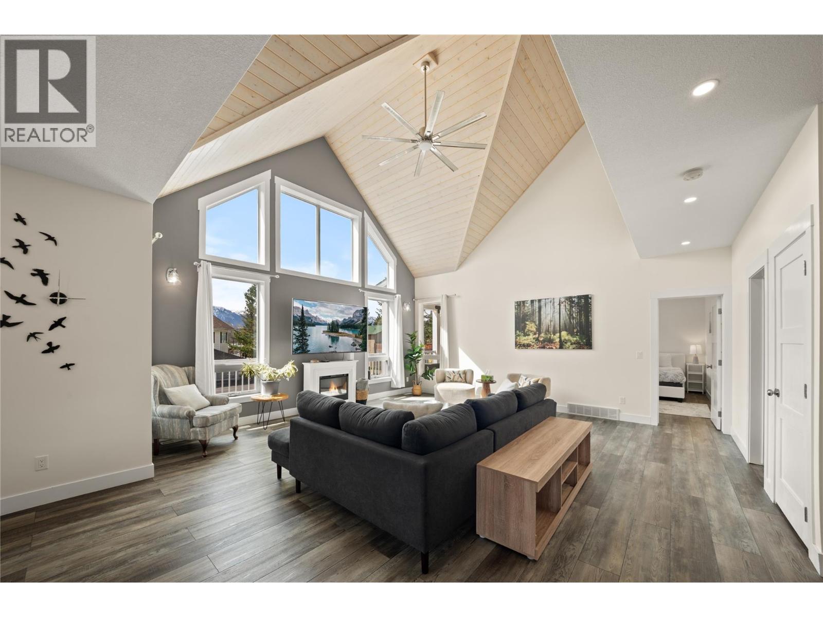 4867 ST JOSEPH Street - Image 12