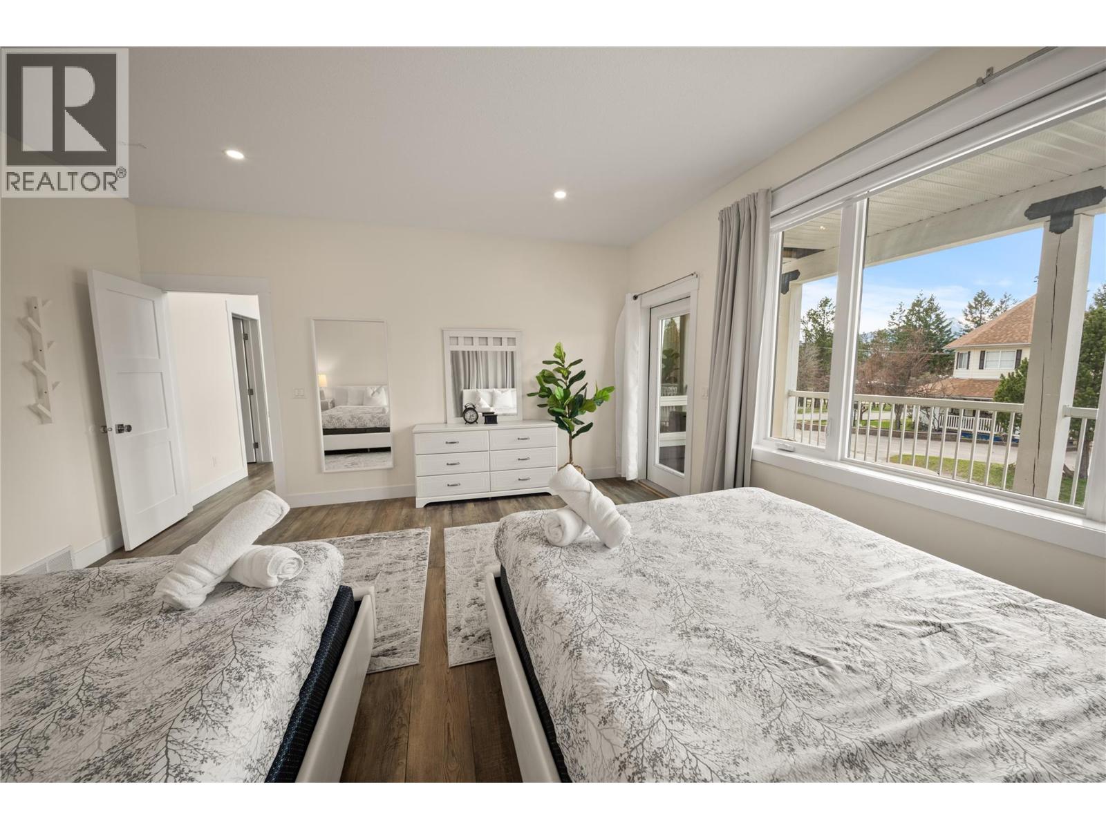 4867 ST JOSEPH Street - Image 22