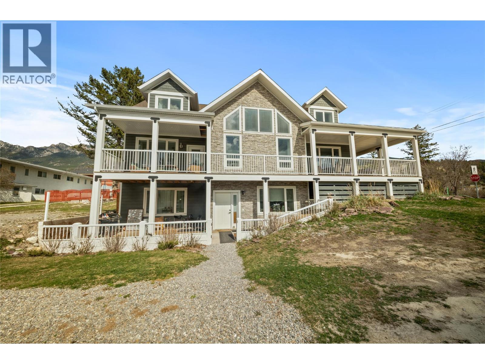 4867 ST JOSEPH Street - 3