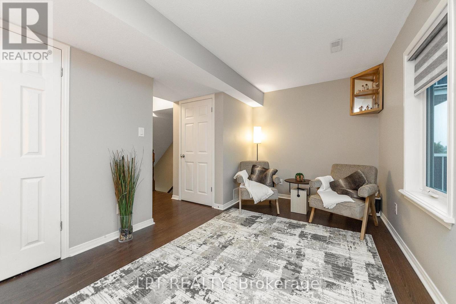 House for Rent in Ottawa – 7 – 102 WINDSWEPT PRIVATE, Ottawa – By Peter Sagos - Image 15