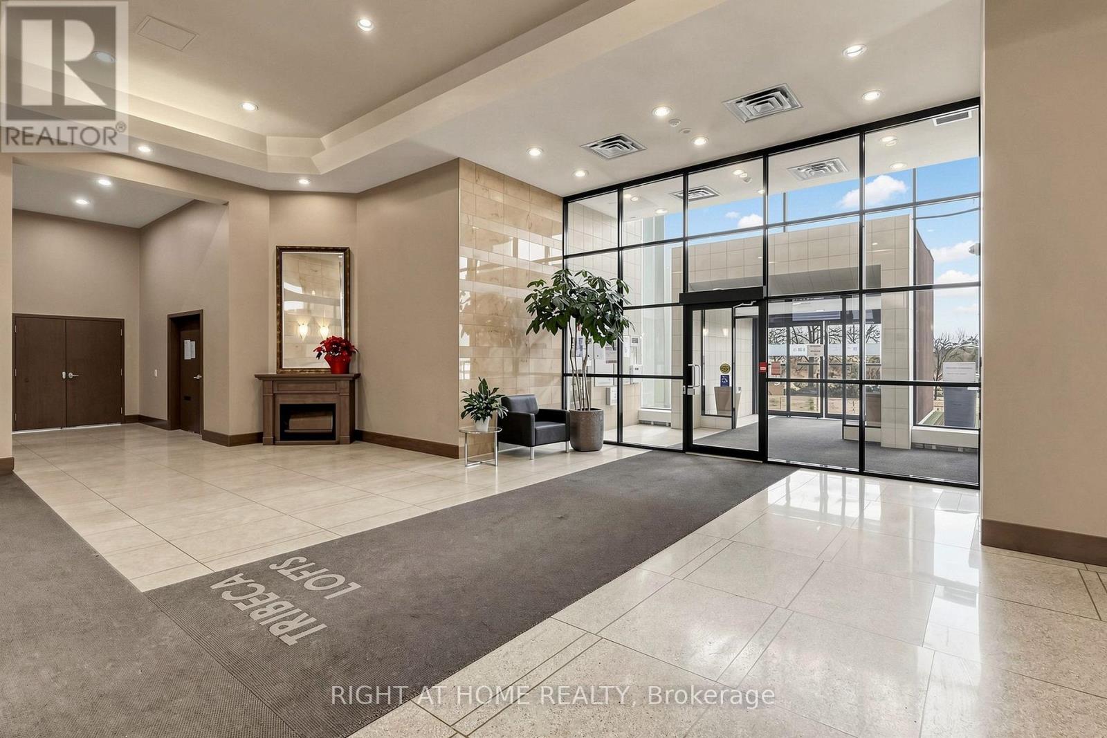 #1104 797 DON MILLS ROAD - 4