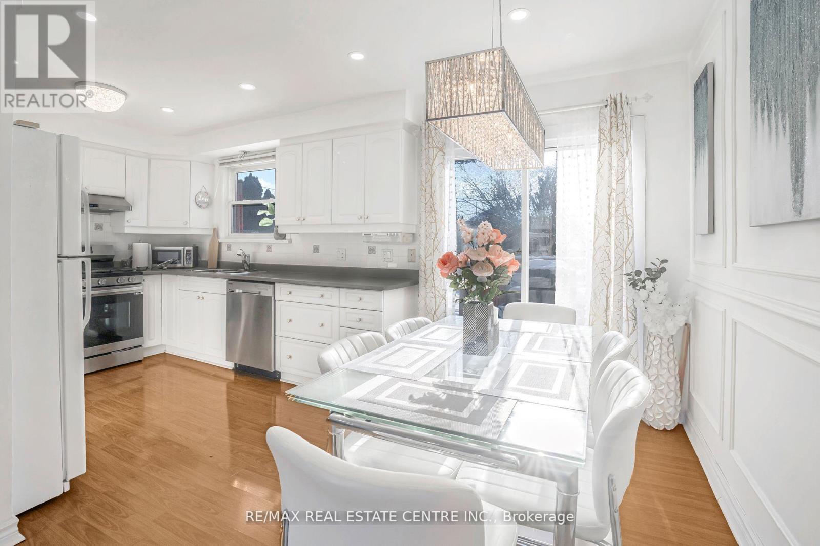 401 ELGIN ST STREET E - 19
