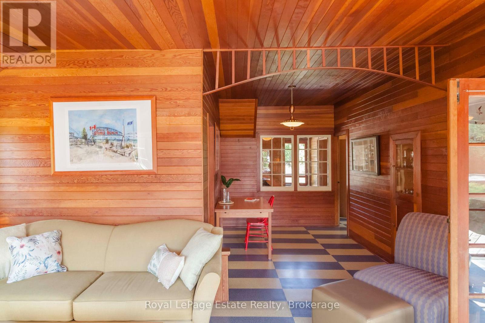 533 SECOND AVENUE N - 22