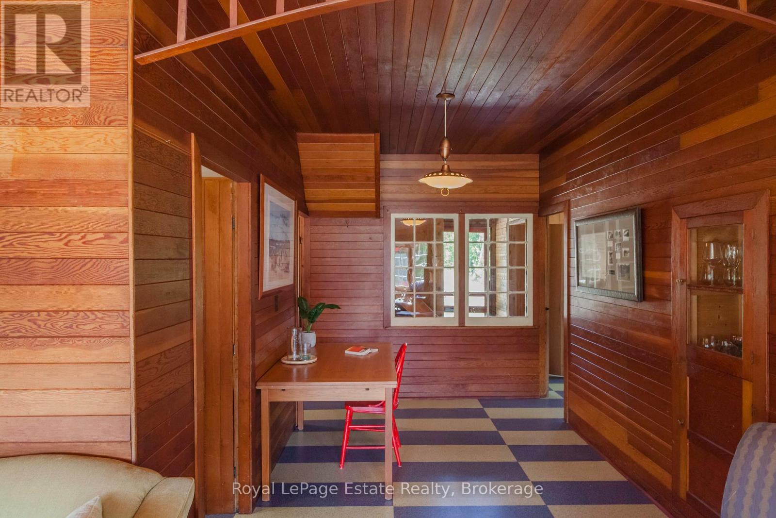 533 SECOND AVENUE N - 23