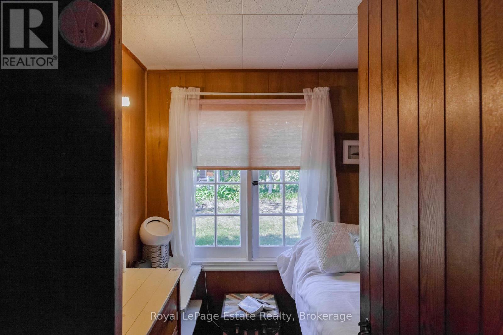 533 SECOND AVENUE N - 26
