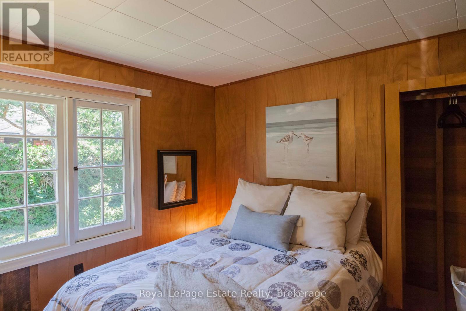 533 SECOND AVENUE N - 33