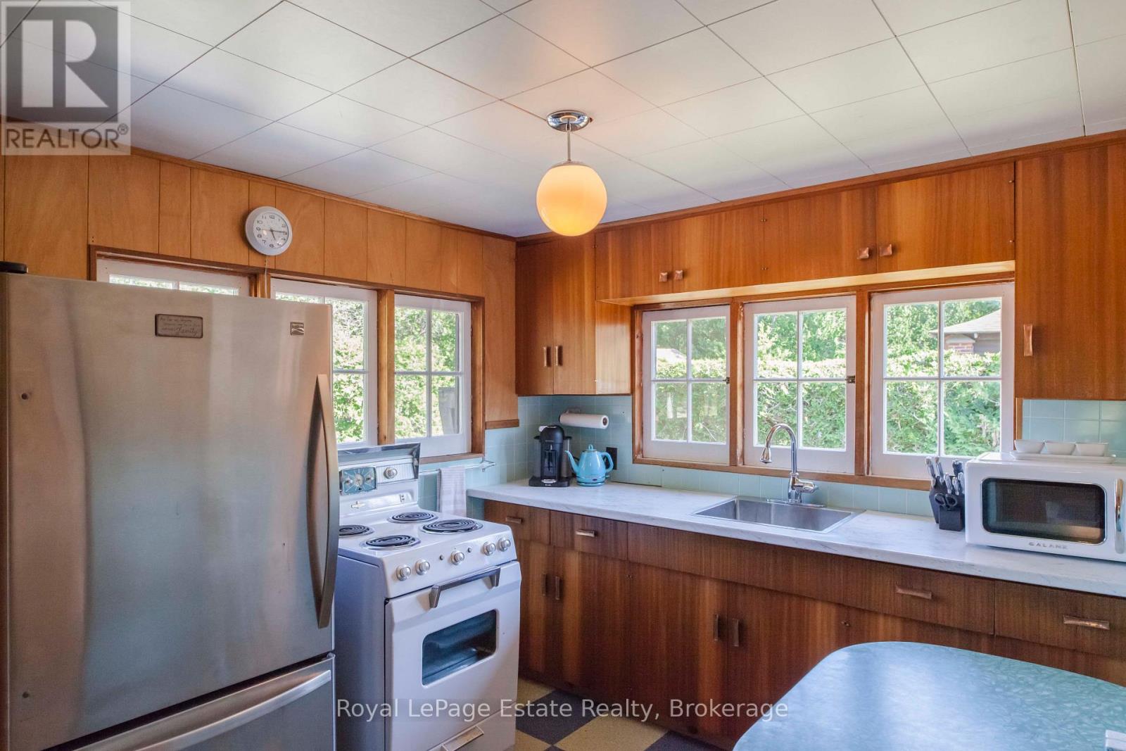 533 SECOND AVENUE N - Image 35